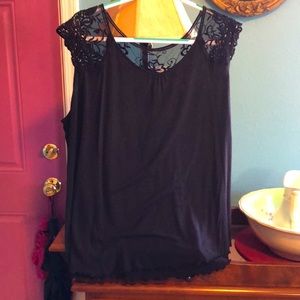 a.n.a. Black Lace Sleeveless Top. Stretchy knit fabric. Size 3X.